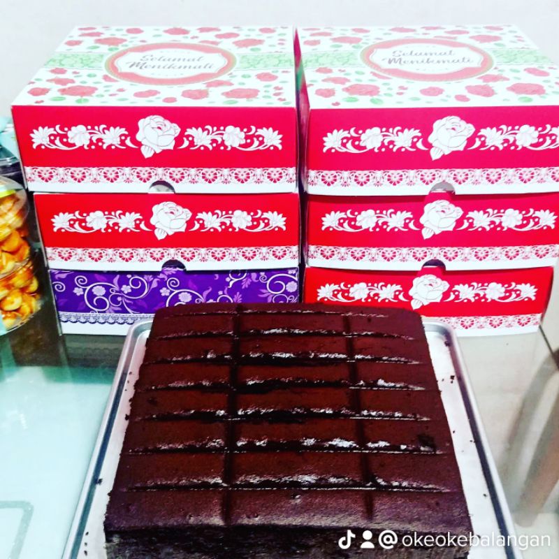 

BLACKFOREST CAKE PALING ENAK PALING OKE DI BALANGAN DI TABALONG