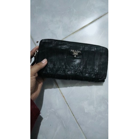 dompet Prada preloved