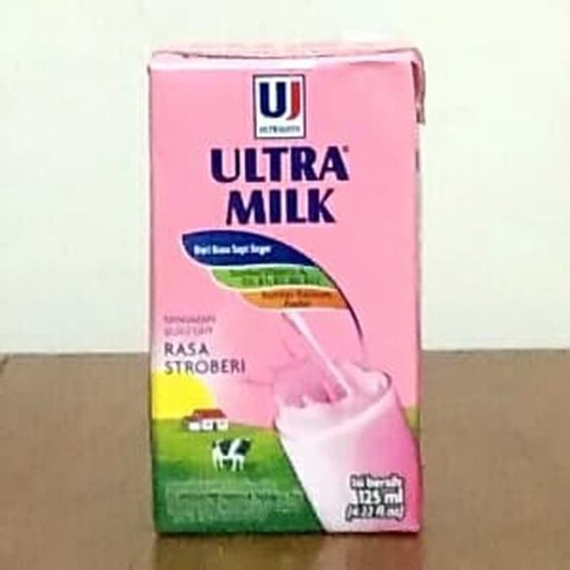 Ultra Milk Susu UHT 125ml Cokelat Stroberi