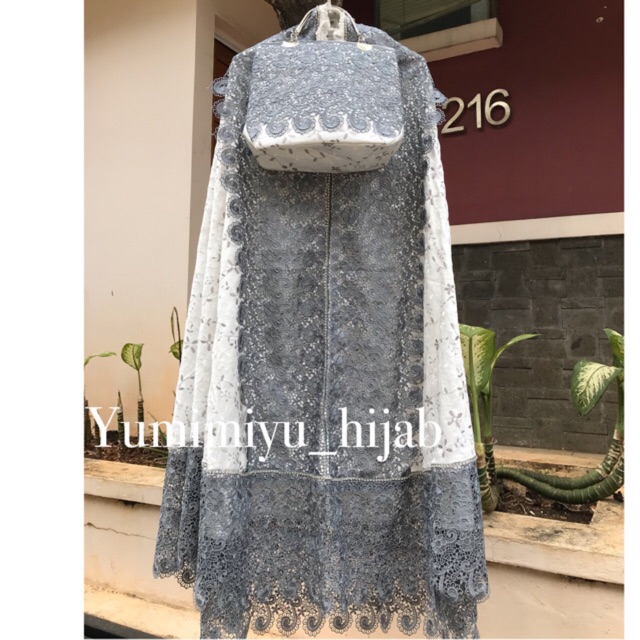 RA1067 MUKENA PRADA SUPER MEWAH SWAROVSKY SILVER TAS BEHEL