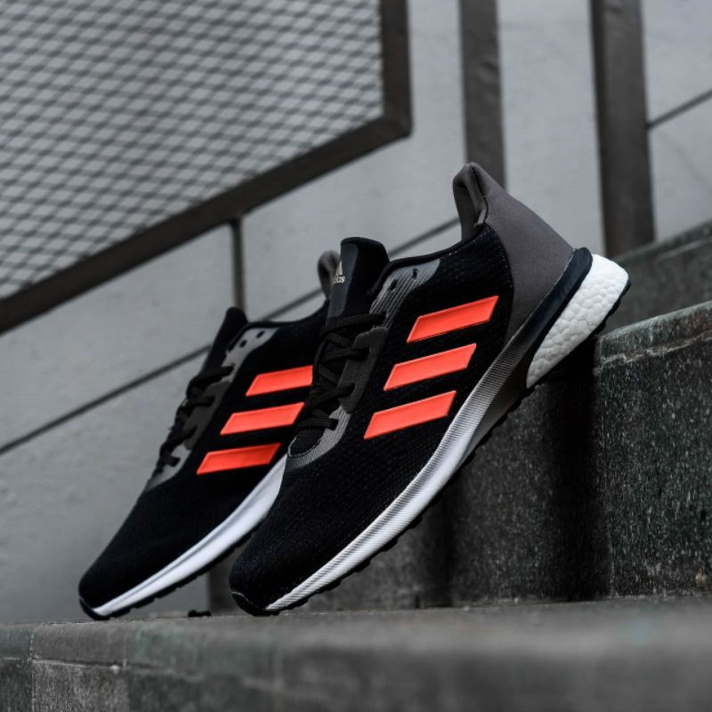 ADIDAS ASTRARUN BOOST BLACK ORANGE
