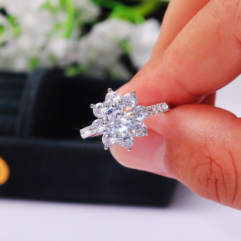 Fancyqube Cincin Desain Bunga Aksen Batu Cz Warna Silver Untuk Wanita