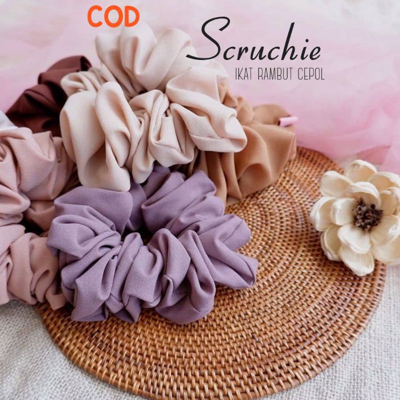 Ikat rambut Cepol scrunchie