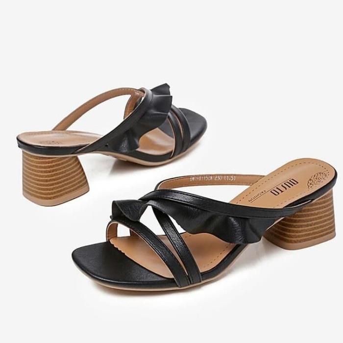 HIGH HEELS HITAM HAK TAHU 1070