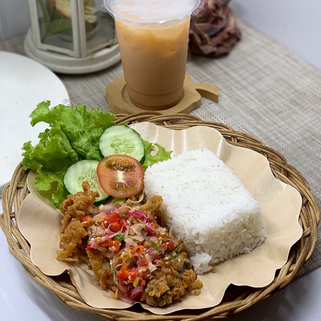 

ayam geprek sambal matah