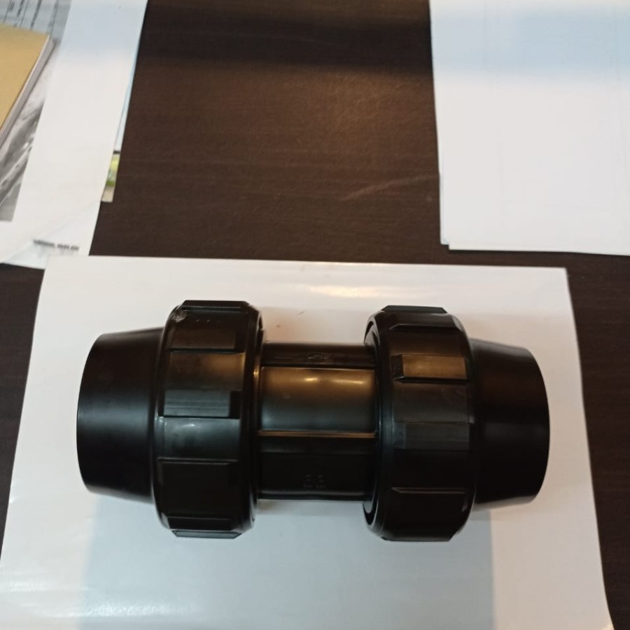 SOCKET COUPLING COMPRESSION PP HQ 40×1 1/4 INCH