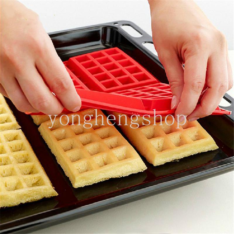 Cetakan Waffle 3D Bentuk Persegi Panjang Bahan Silikon Anti Lengket Untuk Membuat Kue Muffin