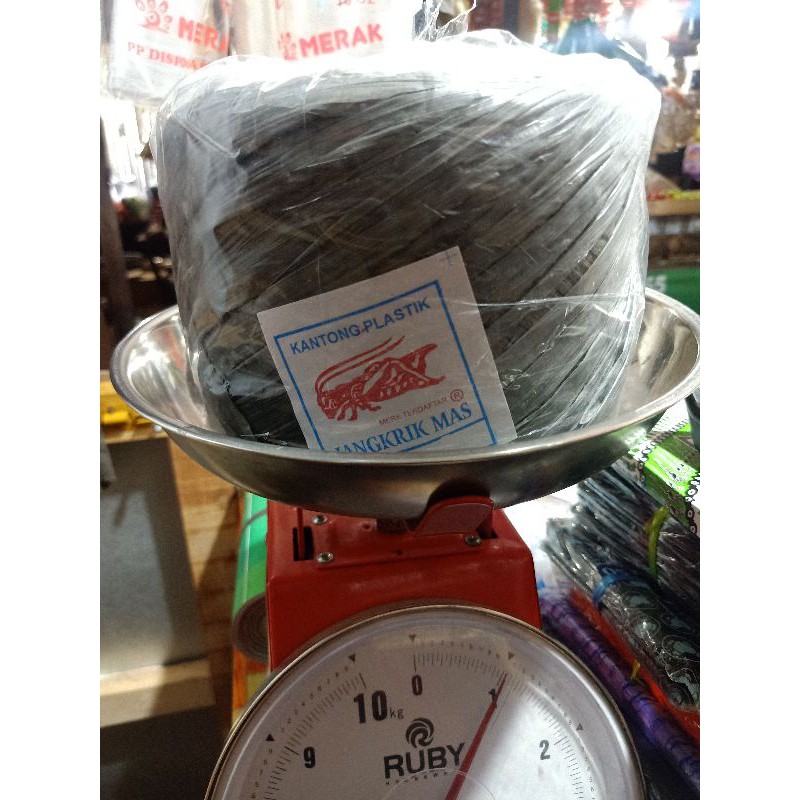 

Tali Rafia Hitam 1kg