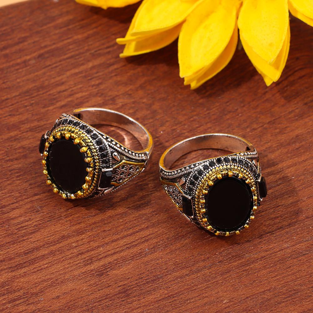 Lily Cincin Pria Pesta Perhiasan Keagamaan Retro Dengan Batu Onyx Hitam