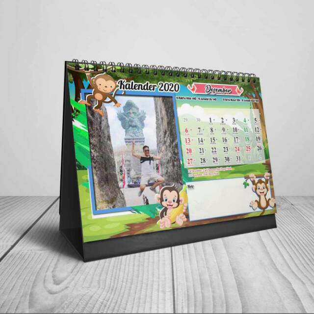 

kalender duduk custom / kado wisuda / kado ultah / kado wedding/ hadiah / kalender