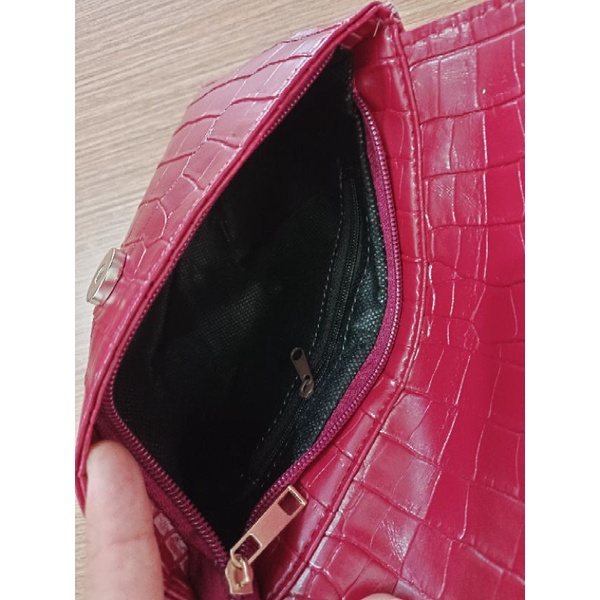 Persegi Dompet Selendang, Domsel Croco Clasic