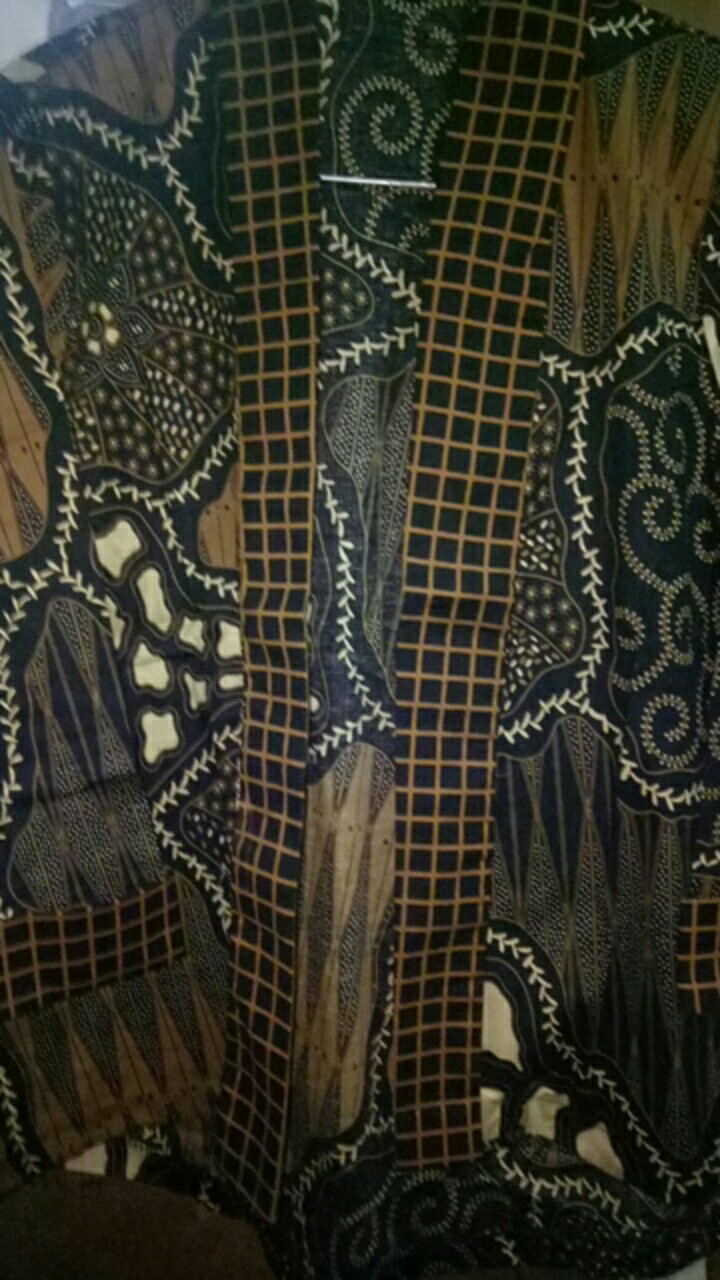 Leon Outer / Blazer Batik Wanita