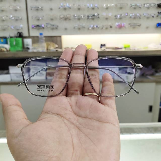 Kaca mata minus,radiasi dan silinder