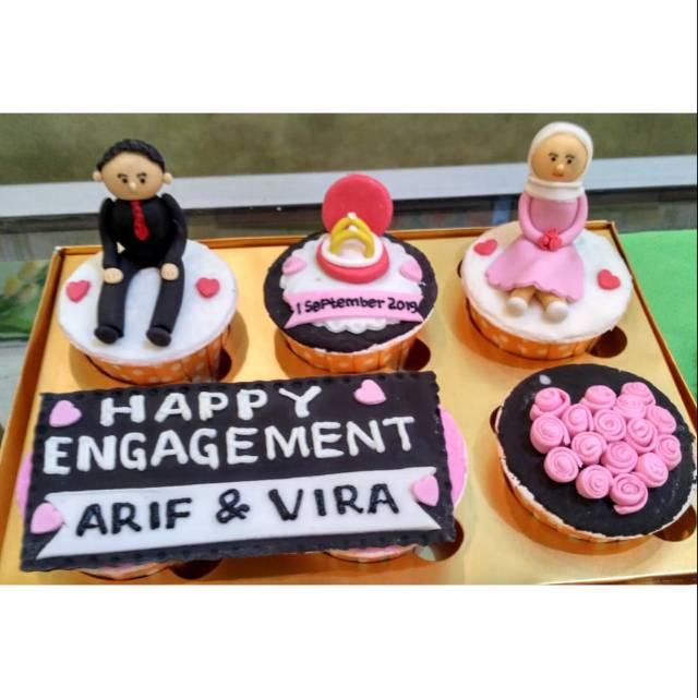 

Cup cake engagement,packing Mika+ pita