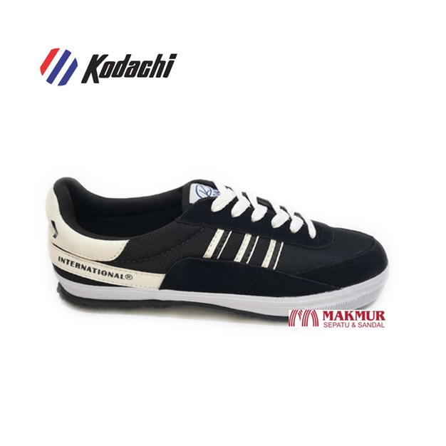 Sepatu Capung - Kodachi 8116 - Hitam Putih
