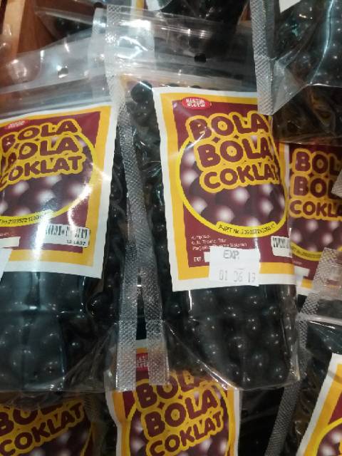 

BOLA BOLA COKLAT KHAS BLITAR