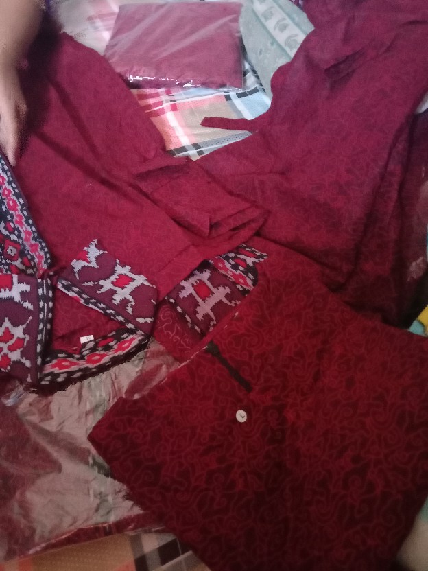 Batik Couple Keluarga Seragaman Sarimbit Batik Family Set Motif Mega Mendung Merah