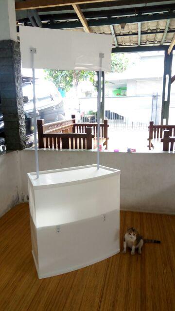 Both Portable Putih Polos Tanpa Cetak / Meja Jualan Event Desk Tanpa Cetak Meja Promosi Putih Polos