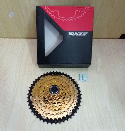 Sprocket Raze 9 speed 46T 11-46T Gold