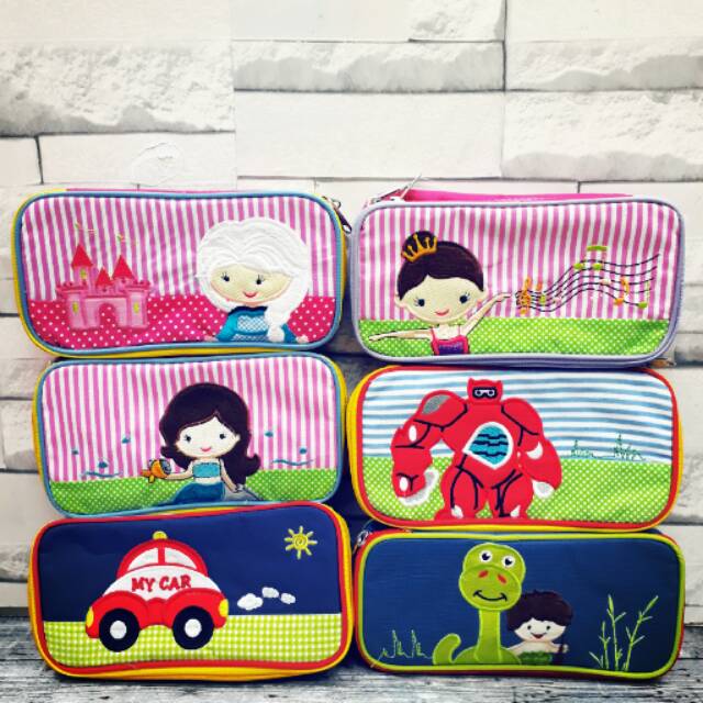 

Tempat pensil bordir