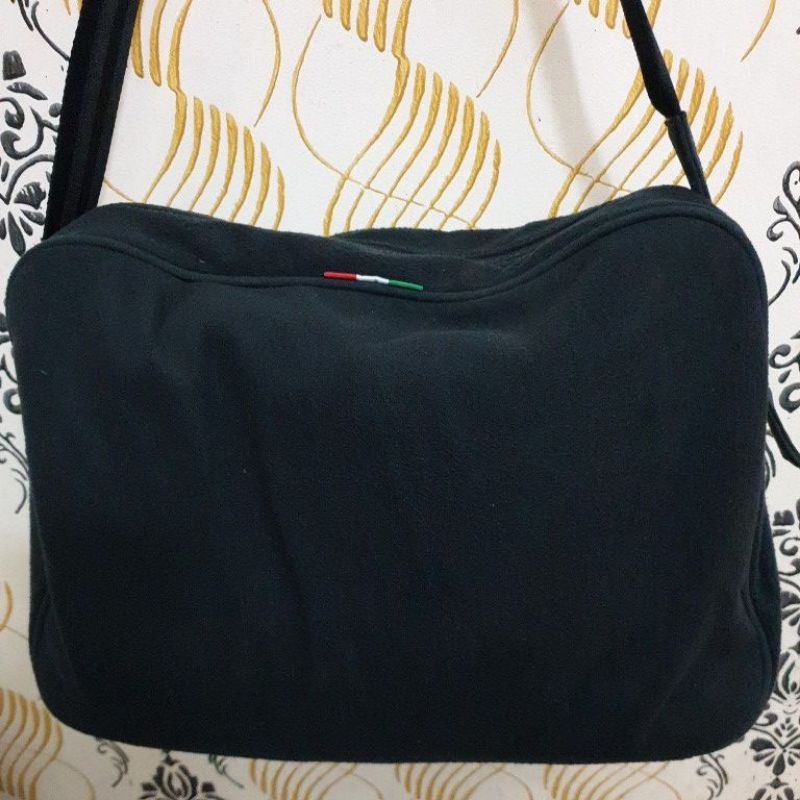 TAS FERRARI PU_MA PRELOVED UNISEX ORIGINAL