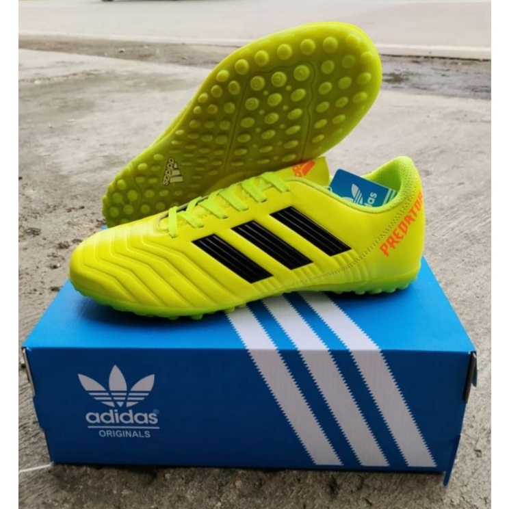 sepatu putsal adidass predator made in vietnam sepatu sepak bola