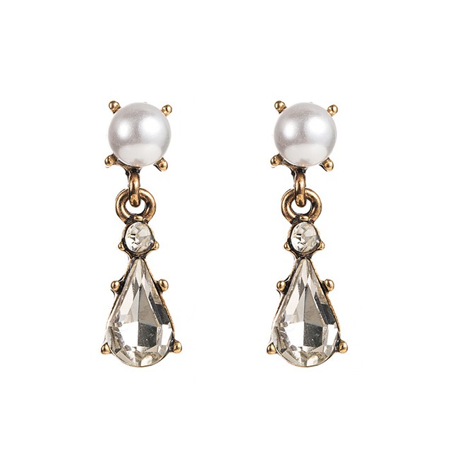 LRC Anting Tusuk Fashion White Drop-shaped Alloy Diamond Earrings With Diamonds D86713