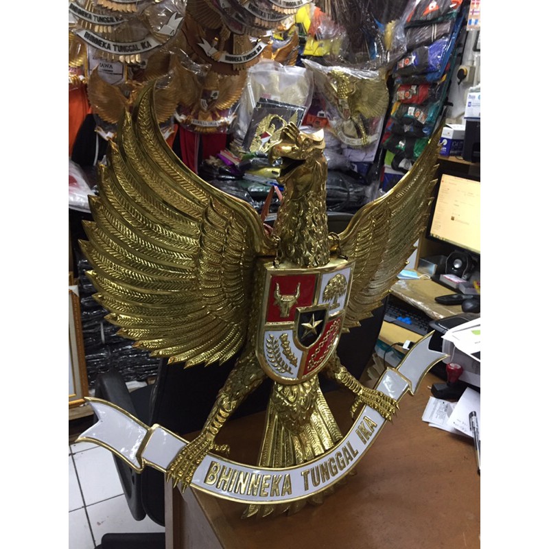 garuda pancasila garuda kuningan 80cm