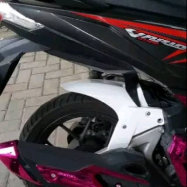 hugger slebor belakang kolong vario 150 vario 125