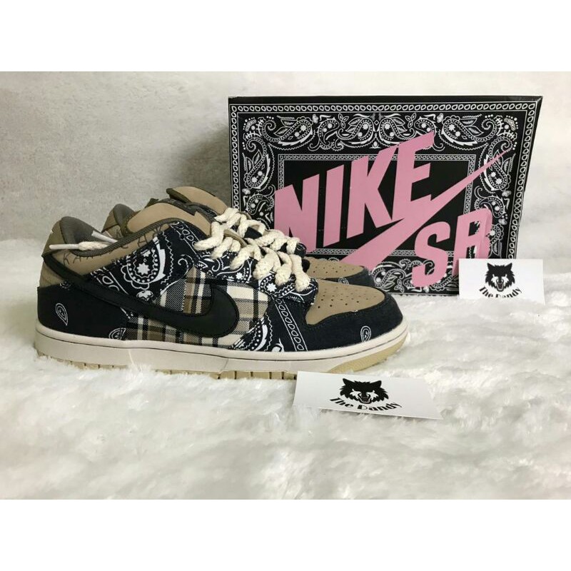 NiKE SB DUNK LOW TRAVIS SCOTT