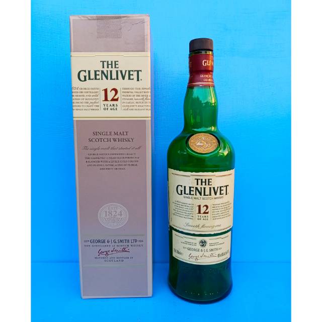 Botol bekas minuman keras import Glenlivet 12pkus bok