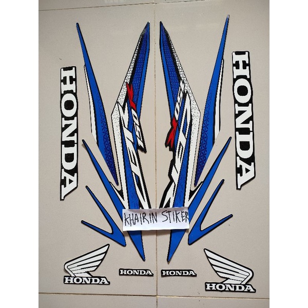striping stiker CBR 150 R CBR150R CBR 150R hitam biru