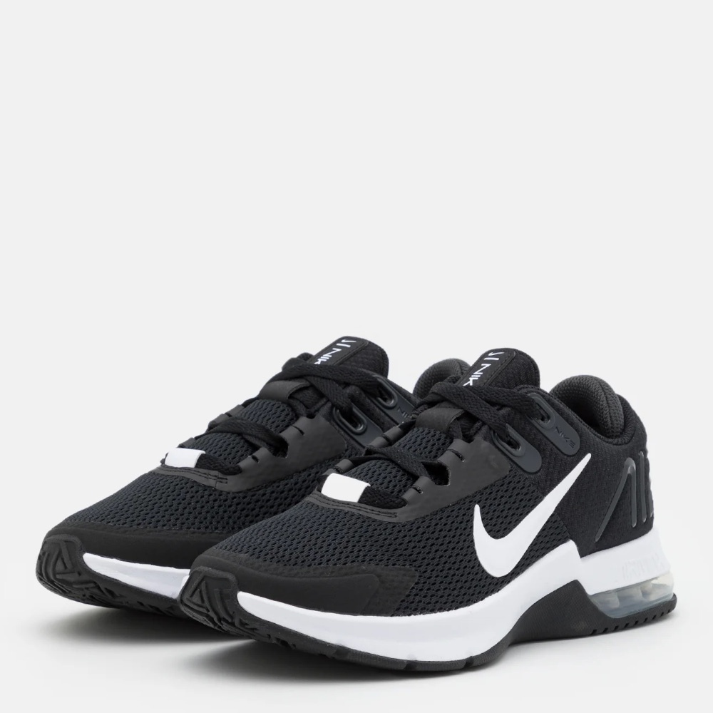 next black nike trainers
