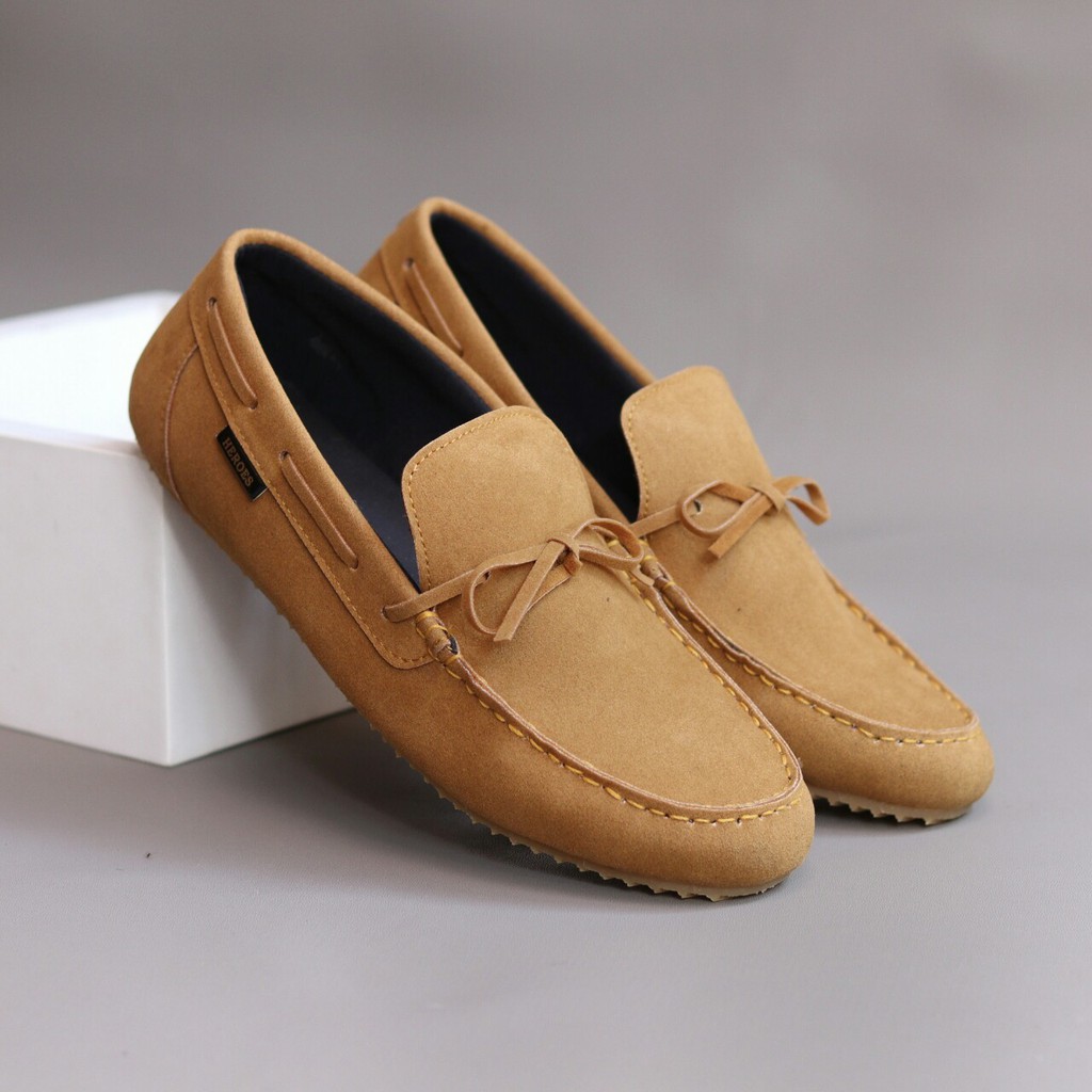 SEPATU CASUAL SLIP ON PRIA MULES SANTAI FORMAL KANTOR PESTA GEREJA KASUAL MOCCASIN PANSUS COWOK ORIGINAL SUEDE HITAM CREAM TRENDY MURAH SLOP SELOP TERBARU