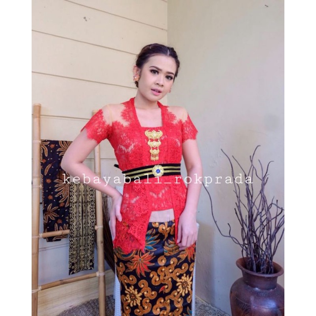 Kebaya kutubaru modifikasi kuning gold