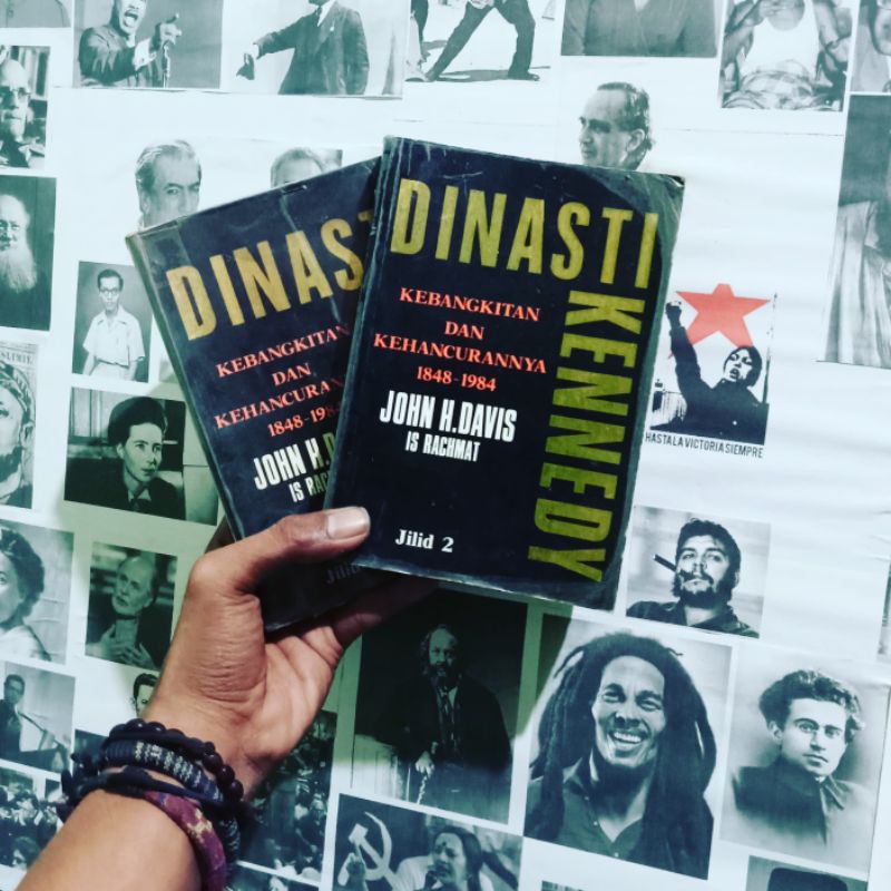 Dinasti Kennedy 1&2: Kebangkitan dan Kehancurannya 1848 - 1984 by John H. Davis - Erlangga