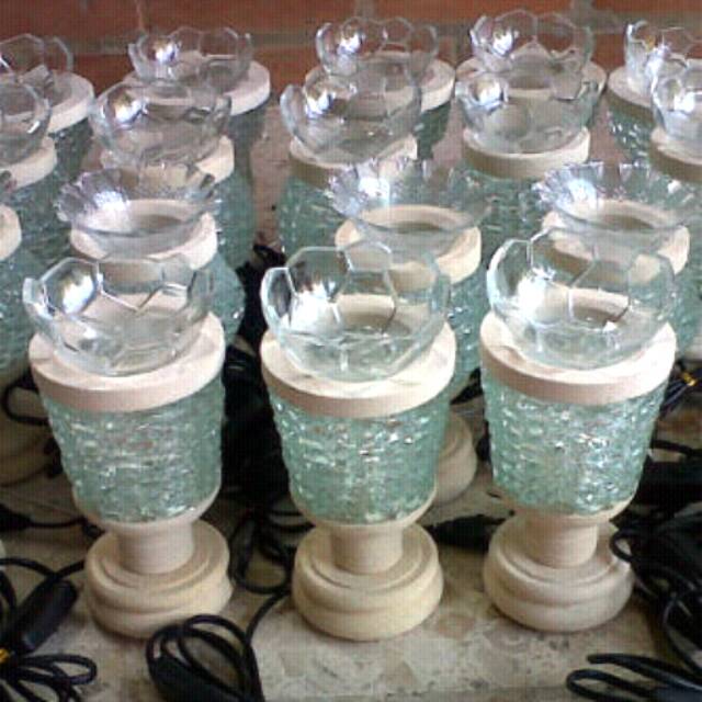 Lampu aromaterapi elektrik