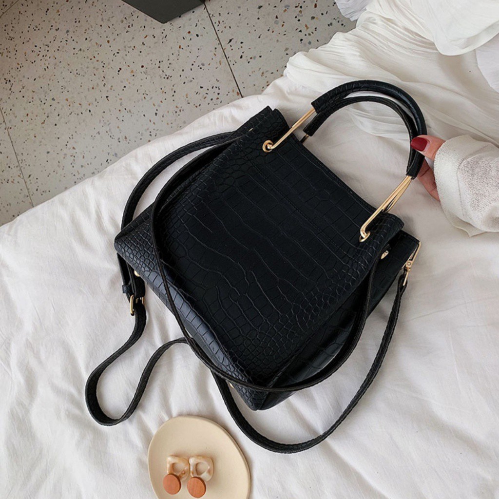 BQ 2713 RISCE TAS HANDBAG IMPORT WANITA CEWEK PEREMPUAN JAKARTA BATAM CR 7233