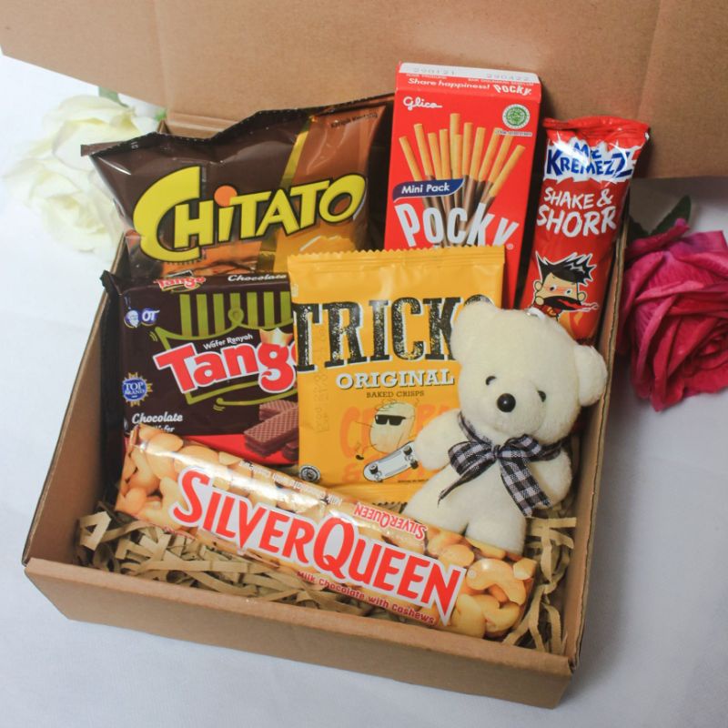 Kado Snack Box Ulang Tahun Cowok Cewek Valentine Lebaran