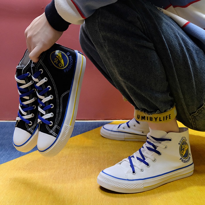 129412 Sepatu Sneakers Pria Import Fashion - Sepatu Kanvas Kasual On Sale