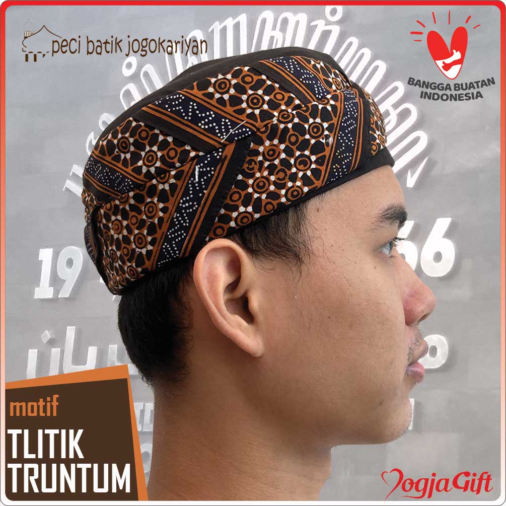 Peci Batik Jogokariyan Motif Tlitik Truntum