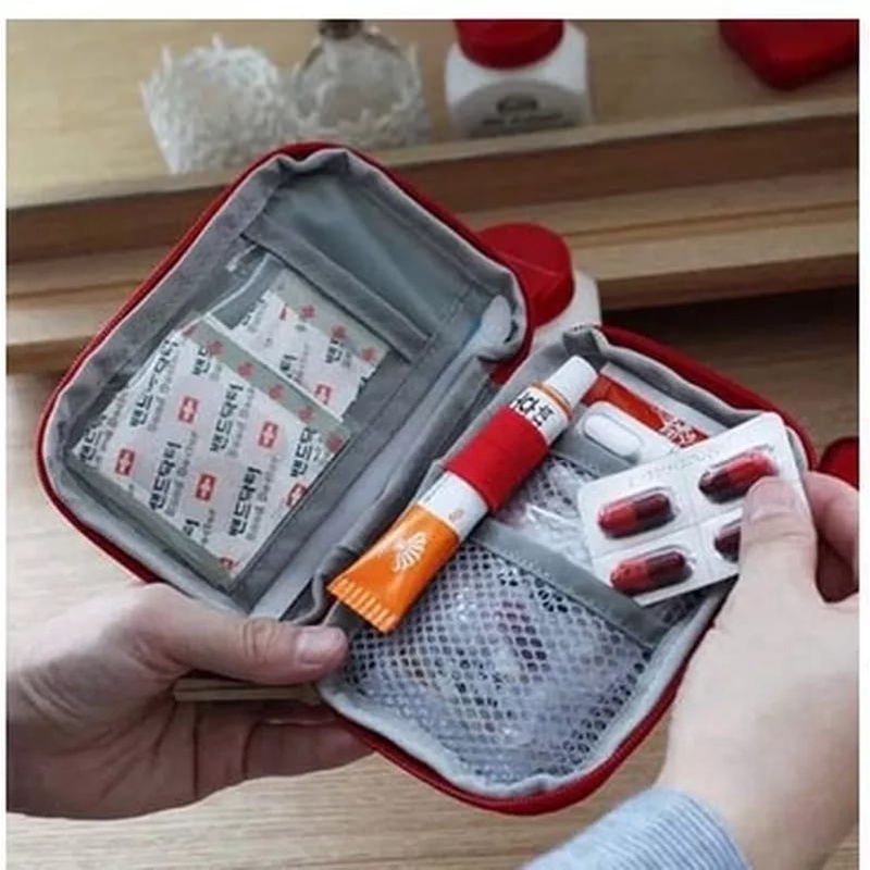 Tas Mini Obat Portable  / Travel Medicine Pouch P3K / Kotak Obat Mini Organizer / Tempat Obat F177