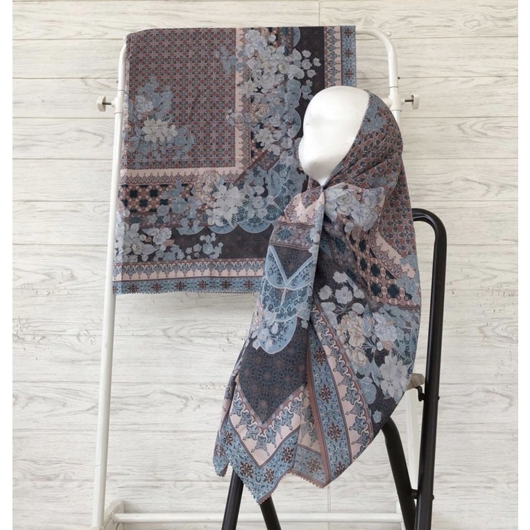 101 -150 KERUDUNG VOAL MOTIF SEGIEMPAT-139