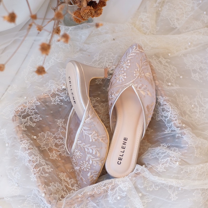 Cellene Clover Lace Heels / sepatu brokat wedding pesta 5cm