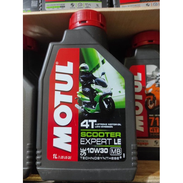 OLI MOTUL SCOOTER EXPERT LE MATIC 1L SAE 10W-30 UNTUK SEMUA MATIC, (PRODUK DI JAMIN 100% ORIGINAL)