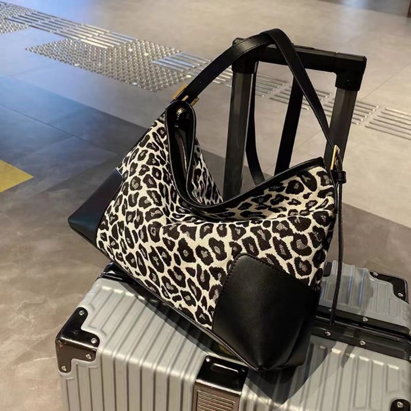 BLEOPARD/ZEBRA - TAS WANITA FASHION IMPORT MODIS ELEGAN TERMURAH TERLARIS TERBARU JAKARTA TAS BATAM 