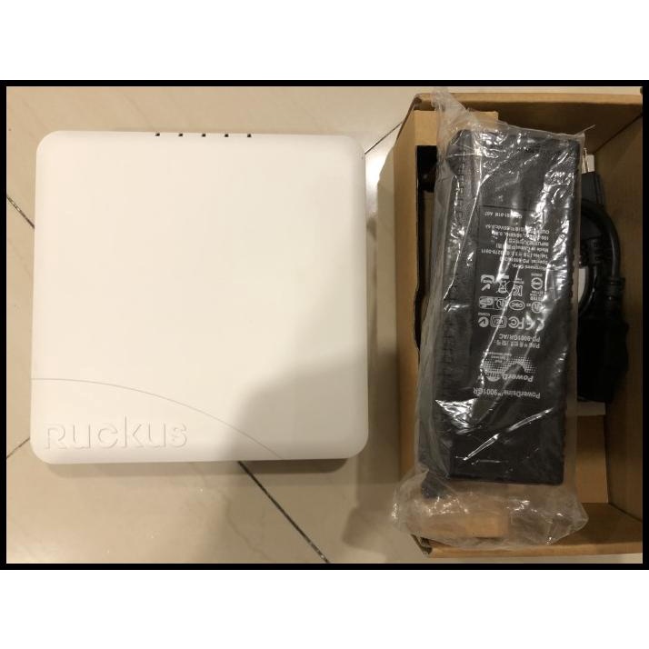 Ruckus R500(Used)+Poe Hpe Powerdsine 9001Gr(New)