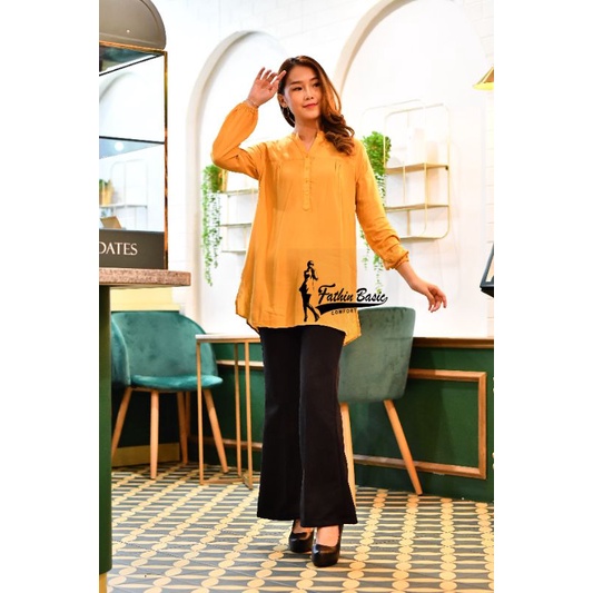 Blus Polos Banana Yellow - Blouse Polos Rayon - Kuning - Fathin Basic - SHOPIE Hijabstyle-1