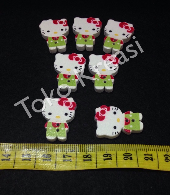 Kancing kayu karakter hellokitty butterfly gadis / wooden buttons