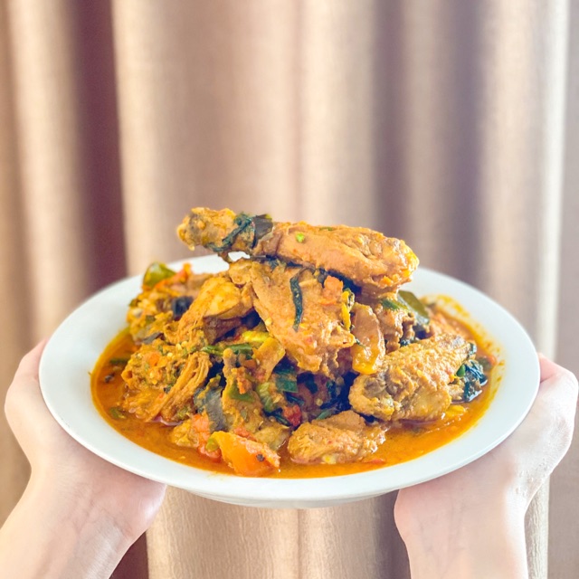 

Ayam Woku asli khas Manado by Home Koken (1 ekor ayam)
